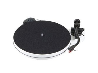 Pro-Ject RPM 1 Carbon 2M