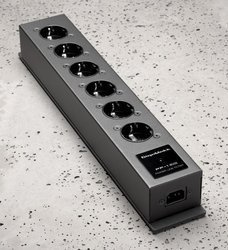 Filtering Power Strip GigaWatt PF-1 EVO (GigaWatt power cord included)